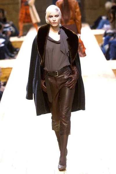 Look 22